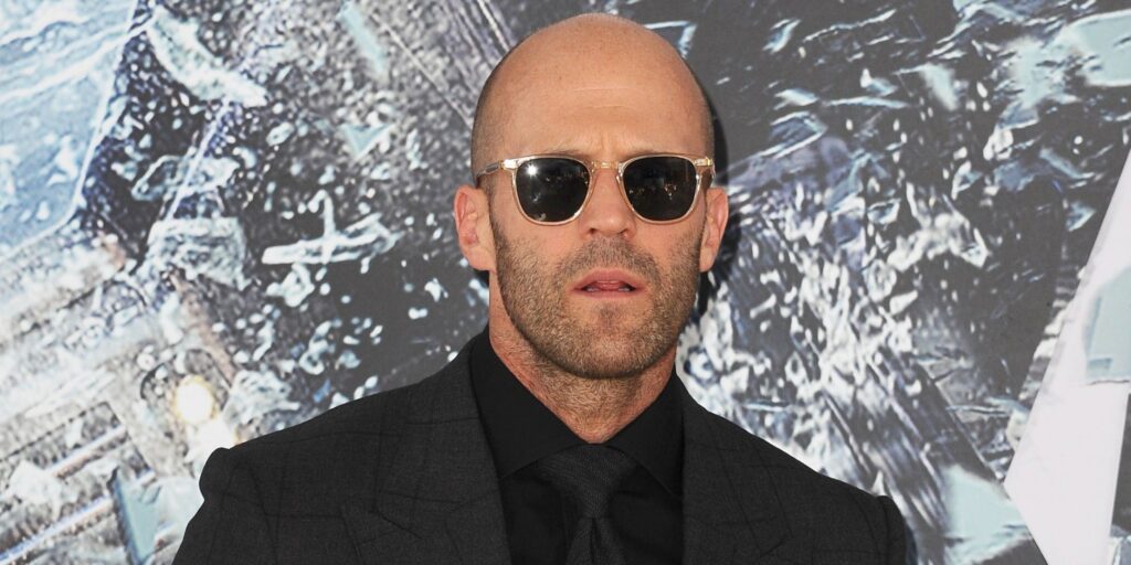 jason-statham-on-hobbs-and-shaw-red-carpet.jpg